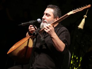 Soner Olgun... İSTANBUL SAHNELERİNE YENİDEN `İYİ BAYRAMLAR`!