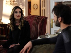 `Kara Ekmek`... ASİYE OYUNU SÜRDÜRMEYE KARARLI!