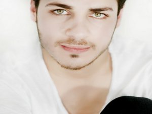 Yusuf Baymaz... `FATİH HARBİYE` DİZİSİNDEN SONRA ŞİMDİ DE TİYATRO SAHNESİNDE !..