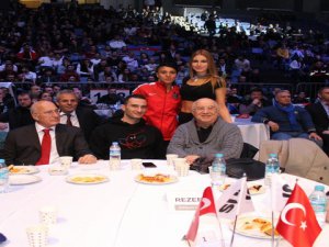 Sabriye Şengül... KICKBOXING`DE BAŞARISIYLA GÖZ DOLDURDU !..