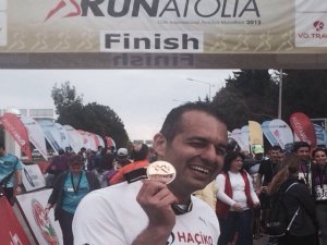 "RunAtoli 2015 Yarışları"... "HAÇİKO" YARARINA DÜZENLENEN ANLAMLI MARATON !..