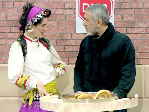 Bak Hele Bak... ÜNLÜLERİN EN KOMİK HALLERİ !