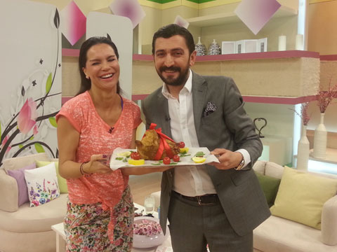 Ebru Şallı - Ferman Toprak... TAVUKLARI PİŞİRDİLER!