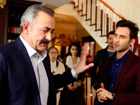Racon Ailem İçin... KENAN'IN ZOR KARARI!