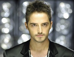 Gökhan Özen... AŞIK OLABİLECEĞİM BİRİ KARŞIMA ÇIKMIYOR!