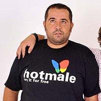 Ata Demirer... GAY SİTESİ TİŞORTUNU BİLMEDEN GİYMİŞ!