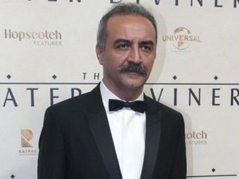 Yılmaz Erdoğan... DEDESİNİ KAYBETTİ !..