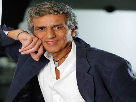 Toto Cutugno... ROMANTİK MÜZİĞİN PRENSİ, İSTANBUL'A GELİYOR !..