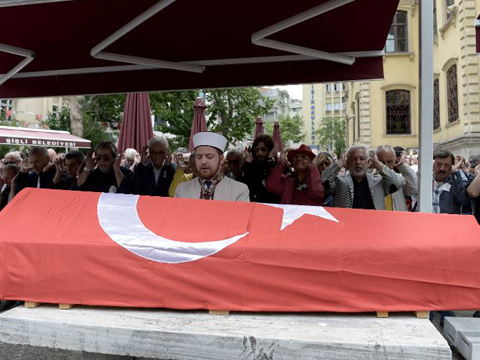 Behiye Aksoy... SON YOLCULUK!