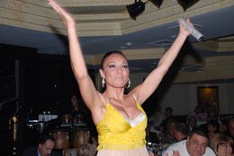 Ziynet Sali... NÖBETÇİ ŞARKICI...