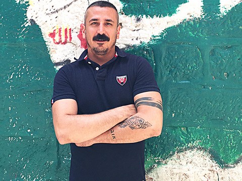 Onurr... "ARTİST" GİBİ DİNLEYİCİ KARŞISINDA !..