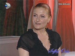 Candan Erçetin... "NASIL ATATÜRK KARŞITI OLABİLİRLER, ANLAMIYORUM!"