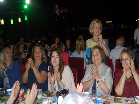 Nilüfer Belediyesi Kadın Korosu... BOL MÜZİKLİ, SOHBETLE DOLU BİR İFTAR !..