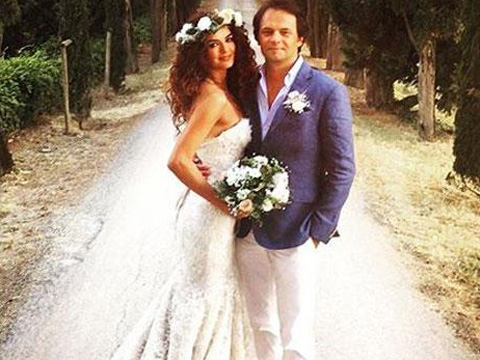 Banu Sağnak... EVLENDİ!