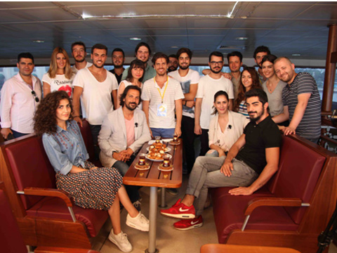 Aynur Aydın... HAYALİM DÜNYA ÇAPINDA BİR SANATÇI OLMAK!