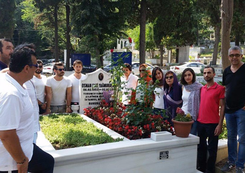 Osman Yağmurdereli... MEZARI BAŞINDA DUYGUSAL ANMA!