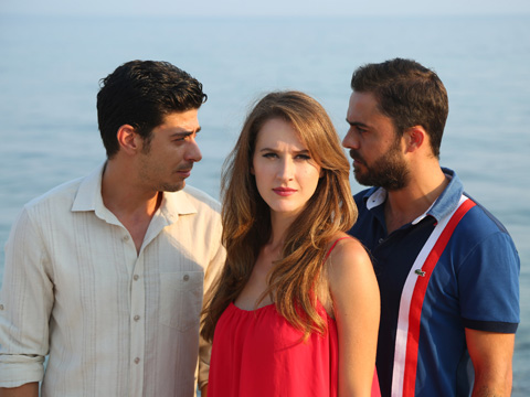 Kalbim Ege'de Kaldı... AŞK RÜZGARLARI ESİYOR!