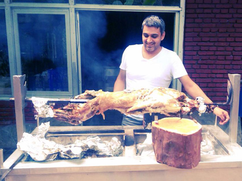 Arel... 50 DERECE SICAKTA KUZU ÇEVİRDİ!
