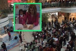 Sibel Mirkelam... İMZA GÜNÜNDE KONSER VERDİ...