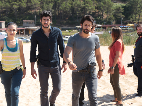 Şehrin Melekleri... SAHİLDEKİ KADIN CESEDİ KİMİN?