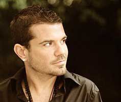 Kenan Doğulu...MİNİK ARYA İÇİN ŞARKI YAZDI!