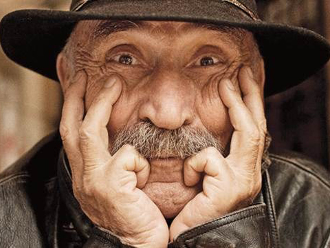 Tuncel Kurtiz... ARAMIZDAN GÖÇELİ  2 SENE OLDU!