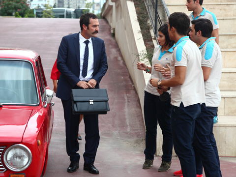 Kertenkele... ÖLMEDİ, ÖĞRETMEN OLDU!