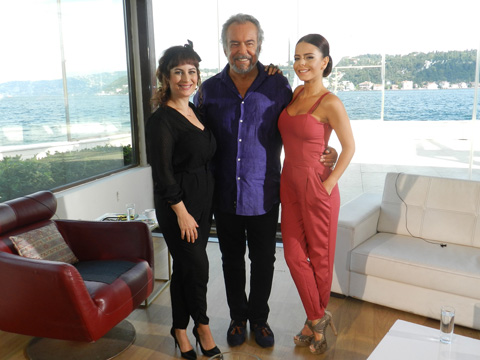 Güneri Cıvaoğlu... ŞEFFAF ODA'DA SİZİ BEKLİYOR!