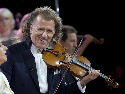 André Rieu... VALSLERİN KRALI, YEPYENİ GÖSTERİSİYLE İLK KEZ ANKARA’DA !..