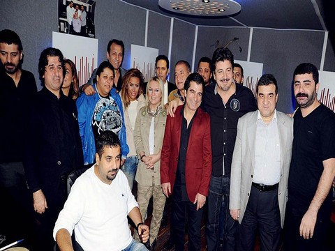 Şerif Kayran... "TERÖRE DUR" DEMEK İÇİN "BARIŞ TÜRKÜSÜ" NÜ HEP BİR AĞIZDAN SÖYLEDİLER !..