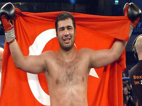 Sinan Şamil Sam... DÜNYA BOKS ŞAMPİYONUMUZ, HAYATA VEDA ETTİ !..