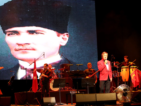 Erol Evgin... 'MUSTAFA KEMAL'İ GÖRDÜM DÜŞÜMDE!