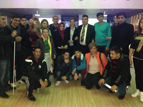 Murat Hazinedar... GÖRME ENGELLİLERLE BOWLİNG TURNUVASI!