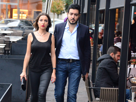 YERLİ ANGELİNE JOLİE'YE ÖZÇOBAN KANCASI!