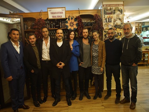 “Müthiş Bir Film”... YEŞİLÇAM KOMEDİSİ OYUNCULARI ÇEKİM ÖNCESİ BİR ARADA !..