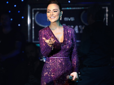 GÜNAY'DA EBRU'LU GECELER DEVAM EDİYOR!