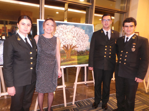 Ressam Ayşen Can... 'ZEVK-İ RENGİ AŞK' İLE EĞİTİME DESTEK!