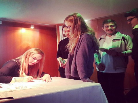 Çağıl Yaman... "YAZARLAR OKULDA" PROJESİ İLE LİSELERDE !..