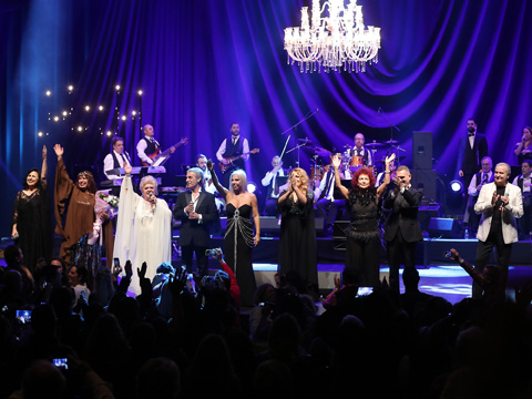 NOSTALJİ DOLU YENİ YIL GAZİNOSU!