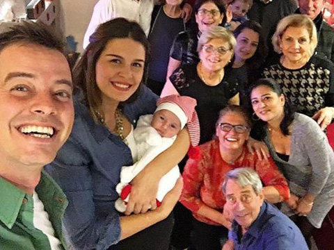 Alp Kırşan... BEBEKLE İLK POZ!