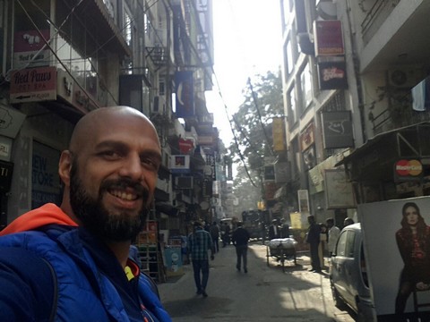 Hasan Yalnızoğlu... "ALTIN YÜREKLİ DEV ADAM" HİNDİSTAN'I FETHETTİ !..