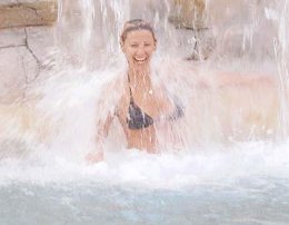 Ayşe Arman... YENİ YAŞINA "1.5 MİLYAR DOLARLIK" OTELDE SEKSİ  KUTLAMA!...