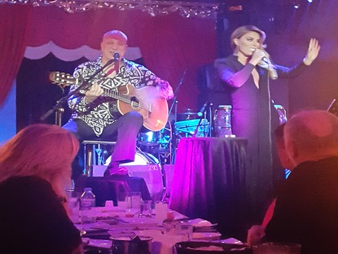 Bülent Özdemir-Hande Dönmez... İSTANBUL'DA BODRUM RÜZGARI ESTİRDİLER !..