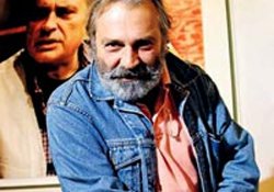 Haluk Bilginer...KAPALI GİŞE OYNUYOR!