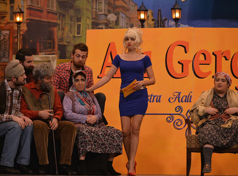 Geldim Gördüm Güldüm Show... YENİ BİR KOMEDİ PROGRAMI!