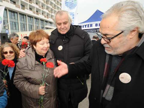 Nazım Hikmet Ran... 114. DOĞUM GÜNÜNDE VATANINA VEDA ETTİĞİ YERDE ANILDI!