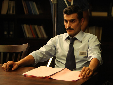 Kemal Uçar... KEMAL UÇAR  DÖRT KOLDAN GELİYOR!