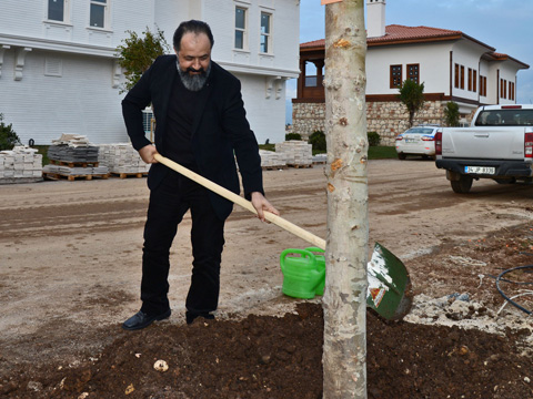 'FİLİNTA'NIN KADI GIYASEDDİN’İNDEN   EXPO 2016’YA ÇINAR!