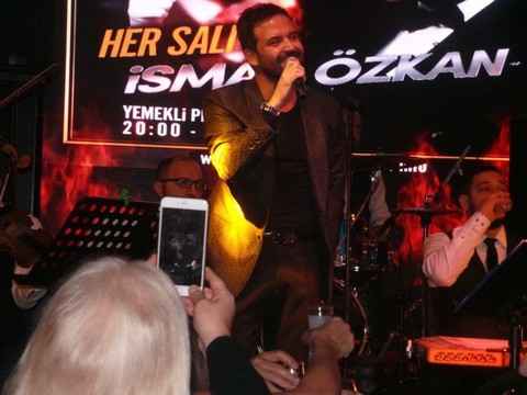 İsmail Özkan... ALATURKAYI YAŞATAN COŞKULU GECELER!..