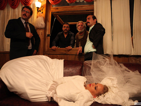 Düğün Dernek - Şov Bizınıs... YERLİ FİLM ŞÖLENİ!